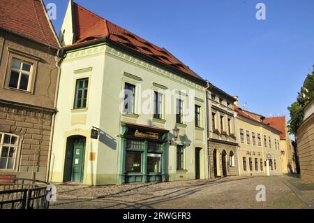 Ville tchèque de Zatec (sur la photo du 1 octobre 2020, ruelle dans le centre de Zatec), paysage de houblons Zatec font partie du monde culturel et naturel Banque D'Images