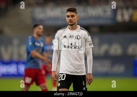 Gliwice, Pologne. 16 septembre 2023. Ernest Muci de Legia Warszwa vu en action lors du match de football polonais PKO Ekstraklasa League 2023/2024 entre Piast Gliwice et Legia Warszawa au stade Muncipal de Gliwice. Score final ; Piast Gliwice 1:1 Legia Warszawa. (Photo Grzegorz Wajda/SOPA Images/Sipa USA) crédit : SIPA USA/Alamy Live News Banque D'Images