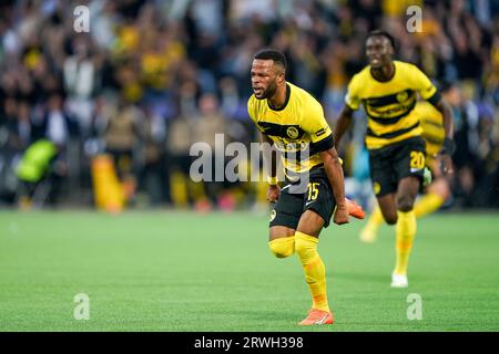 Berne, Suisse. 19 septembre 2023. Elia Meschack (Young Boys) célèbre la victoire après avoir marqué le premier but de son équipe lors de la finale de l'UEFA Champions League entre Young Boys et RB Leipzig au stade Wankdorf de Berne, en Suisse. (Daniela Porcelli/SPP) crédit : SPP Sport Press photo. /Alamy Live News Banque D'Images