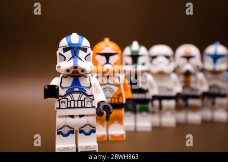 Cloner troopers dans différentes couleurs. Banque D'Images