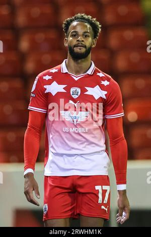 Barry Cotter #17 de Barnsley lors du match Sky Bet League 1 Barnsley vs Portsmouth à Oakwell, Barnsley, Royaume-Uni, le 19 septembre 2023 (photo de Mark Cosgrove/News Images) Banque D'Images