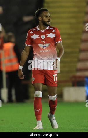 Barry Cotter #17 de Barnsley lors du match Sky Bet League 1 Barnsley vs Portsmouth à Oakwell, Barnsley, Royaume-Uni, le 19 septembre 2023 (photo de Alfie Cosgrove/News Images) Banque D'Images