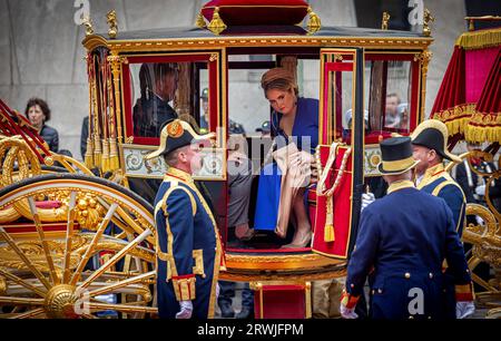 La Haye, Niederlande. 19 septembre 2023. LA HAYE - le roi Willem-Alexander, la reine Maxima, la princesse Amalia, la princesse Alexia, le prince Constantijn et la princesse Laurentien à Prinsjesdag 2023. Crédit : Patrick van Katwijk/dpa/Alamy Live News Banque D'Images