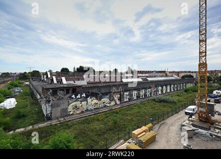 Potsdam, Allemagne. 18 septembre 2023. Les salles délabrées sur l'ancien site RAW près de la gare principale de Potsdam. Crédit : Soeren Stache/dpa/Alamy Live News Banque D'Images