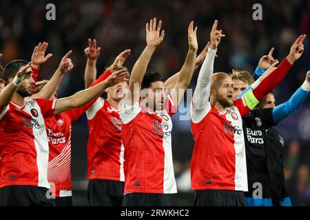 ROTTERDAM, PAYS-BAS - SEPTEMBRE 19 : Alireza Jahanbakhsh (Feyenoord Rotterdam) et Gernot Trauner (Feyenoord Rotterdam) lors de l'UEFA Champions L. Banque D'Images