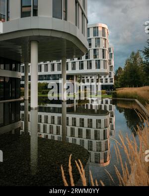 Architecture moderne au Business Garden à Varsovie, Pologne Banque D'Images