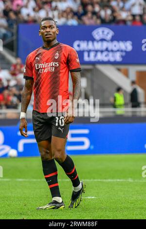 Milan, Italie. 19 septembre 2023. Rafael Leao (10) de l'AC Milan vu lors du match de l'UEFA Champions League entre l'AC Milan et Newcastle United à San Siro à Milan. (Crédit photo : Gonzales photo - Tommaso Fimiano). Banque D'Images