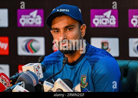 Dhaka, Bangladesh. 20 septembre 2023. Le capitaine du Bangladesh Litton Das assiste à une conférence de presse au Sher-E-Bangla National Cricket Stadium à Dhaka, avant leur premier match international de cricket (ODI) contre la Nouvelle-Zélande. Crédit : SOPA Images Limited/Alamy Live News Banque D'Images