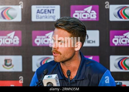 Dhaka, Bangladesh. 20 septembre 2023. Le capitaine néo-zélandais Lockie Ferguson assiste à une conférence de presse au Sher-E-Bangla National Cricket Stadium à Dhaka, avant leur premier match international de cricket (ODI) contre le Bangladesh. (Photo de Zabed Hasnain Chowdhury/SOPA Images/Sipa USA) crédit : SIPA USA/Alamy Live News Banque D'Images