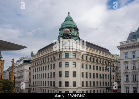 Generali Bâtiment et Office de Tourisme de Vienne à Albertinaplatz - Vienne, Autriche Banque D'Images