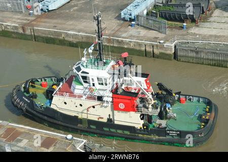 Le TUG VB BENELUX exploité par Boluda Towage Europe a été présenté dans les Royal Docks de Londres pour soutenir le salon biennal Defence and Security Equipment International (DSEI). Banque D'Images