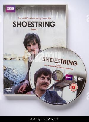 Couverture de la saison un coffret DVD de la série dramatique télévisée britannique Shoestring, qui a été diffusée pour la première fois en 1979 Banque D'Images