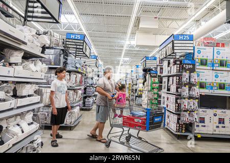 Miami Hialeah Gardens Florida, Walmart Supercenter intérieur intérieur intérieur à l'intérieur, grand magasin discount, magasins d'affaires magasins marchands marchés Banque D'Images