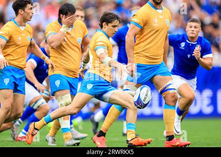 Nice, France. 20 septembre 2023. Felipe Etcheverry #10 de l'Uruguay lors du match de coupe du monde de rugby entre l'Italie et l'Uruguay au Stade de Nice le 20 septembre 2023 à Nice, France. Photo Baptiste Paquot/ABACAPRESS.COM crédit : Abaca Press/Alamy Live News Banque D'Images