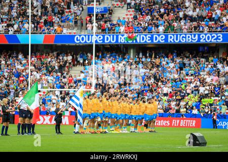 Nice, France. 20 septembre 2023. Hymne national de l'Uruguay lors du match de coupe du monde de rugby entre l'Italie et l'Uruguay au Stade de Nice le 20 septembre 2023 à Nice, France. Photo Baptiste Paquot/ABACAPRESS.COM crédit : Abaca Press/Alamy Live News Banque D'Images