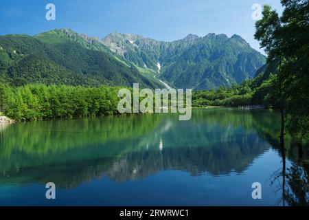 Étang Taisho à Kamikochi Banque D'Images