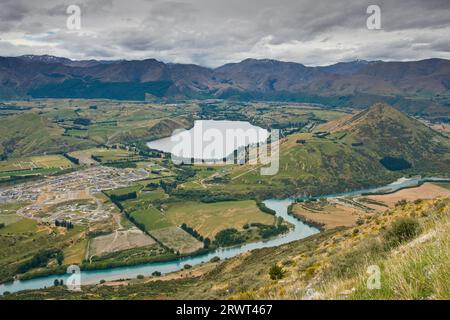 Vue vers le lac Hayes près de Queenstown en Nouvelle-Zélande Banque D'Images