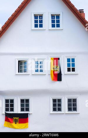 Allemagne drapeaux sur une maison Allemagne drapeau sur une maison Banque D'Images