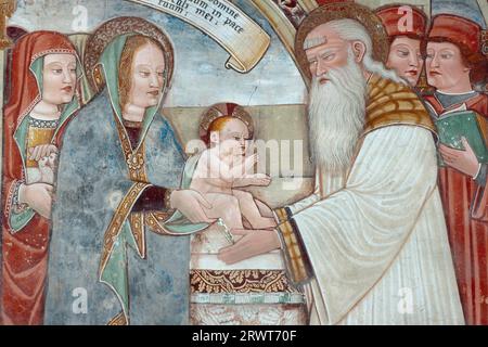 Fresque d'une Présentation de Jésus au Temple dans l'église de Santa Maria in Selva à Locarno présentant Jésus au Temple dans l'église de Banque D'Images