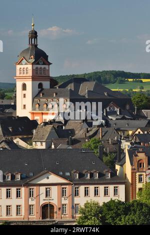 Weilburg an der Lahn avec son église et sa cour de justice Banque D'Images