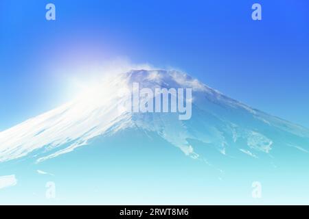 Photo aérienne de Glistening Snow Canyon et du mont Fuji Banque D'Images