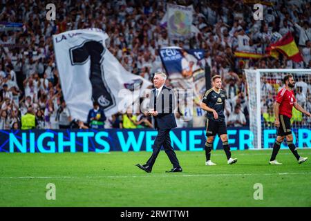 Madrid, Espagne. 20 septembre 2023. Carlo Ancelotti (Real Madrid) célèbre la victoire à la fin du match de football entre le Real Madrid et l'Union Berlin valable pour la journée de match 01 de l'UEFA Champions League disputée au stade Santiago Bernabeu le 20 septembre 2023 à Madrid, Espagne Champions League Match 01 résultat final: Real Madrid 1 : 0 Union Berlin crédit : SOPA Images Limited/Alamy Live News Banque D'Images