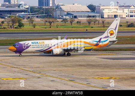 Bangkok, Thaïlande - 14 février 2023 : avion NokAir Boeing 737-800 à l'aéroport Don Mueang de Bangkok en Thaïlande. Banque D'Images