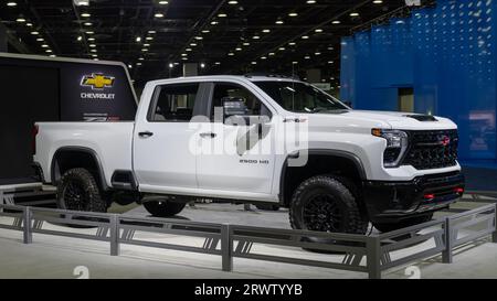 DETROIT, MI/États-Unis - le 13 SEPTEMBRE 2023 : un camion Silverado 2500 HD ZR2 de Chevrolet, salon international de l'auto de Detroit (NAIAS). Banque D'Images