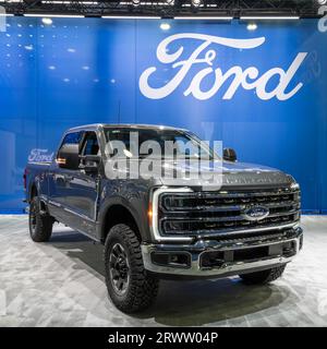 DETROIT, MI/États-Unis - 13 SEPTEMBRE 2023 : camion Ford Super Duty F-250 2023, salon international de l'auto de Detroit (NAIAS). Banque D'Images