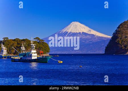 Fuji vu du port de Toda à Nishi-Izu Banque D'Images