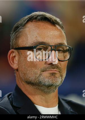 Séville, Espagne. 20 septembre 2023. Franck Haise, entraîneur du RC Lens, a joué au stade Ramon Sanchez Pizjuan le 20 septembre 2023 à Séville en Espagne lors du match de la Ligue des Champions UEFA, groupe B, entre le Sevilla FC et le RC Lens. (Photo Antonio Pozo/PRESSINPHOTO) crédit : PRESSINPHOTO SPORTS AGENCY/Alamy Live News Banque D'Images