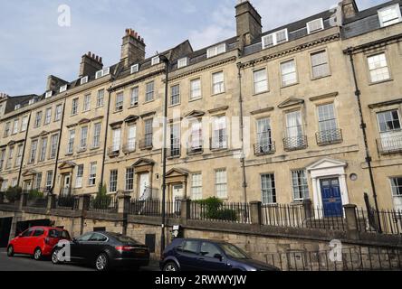 Belvedere Georgian Buildings maisons le long de Lansdown Road à Bath, Angleterre Royaume-Uni, maisons de ville anglaises architecture géorgienne bâtiments classés Grade II Banque D'Images