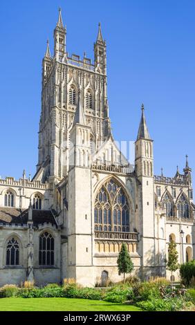 Cathédrale de Gloucester ou cathédrale Église Saint-Pierre et la Sainte et indivisible Trinité Gloucester Gloucestershire Angleterre UK GB Europe Banque D'Images