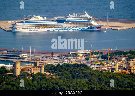 Vue aérienne, bateau de croisière AIDA Stella à Port Pi, Palma, Îles Baléares, Majorque, Espagne, AIDAstella, Baléares, ES, Europe, Port, croisière, bateau de croisière Banque D'Images