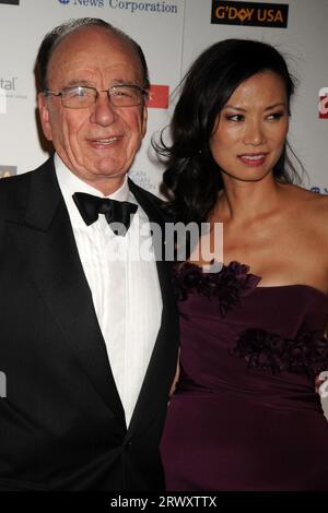 Manhattan, États-Unis d'Amérique. 25 janvier 2007. NEW YORK - JANVIER 23 : nouvelles Corp. Président-directeur général Rupert Murdoch et son épouse Wendi Deng Murdoch assistent au gala de la Jacob's Creek Black Tie de l'Australia week 2009 le 23 janvier 2009 à New York. Personnes : Rupert Murdoch, Deng Murdoch crédit : Storms Media Group/Alamy Live News Banque D'Images