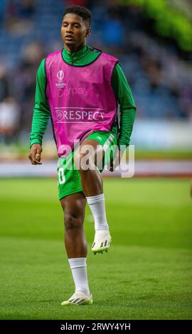 21 septembre 2023 ; Ibrox Stadium, Glasgow, Écosse : Europa League, Group Stage football, Rangers contre Real Betis ; Abner Vinicius du Real Betis se réchauffe Banque D'Images