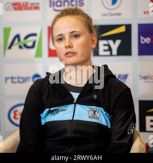 Nieuw Amsterdam, pays-Bas. 21 septembre 2023. La Belge Marthe Truyen photographiée lors d'une conférence de presse lors de la deuxième journée des championnats d'Europe de cyclisme sur route à Nieuw-Amsterdam, pays-Bas, jeudi 21 septembre 2023. Les championnats d'Europe de cyclisme se déroulent du 20 au 24 septembre. BELGA PHOTO DAVID PINTENS crédit : Belga News Agency/Alamy Live News Banque D'Images