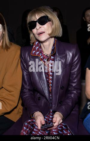 Milan, Italien. 21 septembre 2023. Anna Wintour participe à la piste TOM FORD Printemps/été 2024 lors de la Fashion week de Milan le 2023 septembre - Milan ; Italie 21/09/2023 Credit : dpa/Alamy Live News Banque D'Images