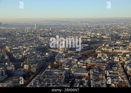 7e arrondissement - vue depuis la Tour Montparnasse, Paris Banque D'Images