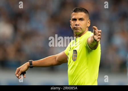 Porto Alegre, Brésil. 21 septembre 2023. Arbitre Bruno Arleu de Araújo lors du match entre Gremio et Palmeiras, pour la série brésilienne A 2023, au stade Arena do Gremio, à Porto Alegre le 21 septembre. Photo : Liamara Polli/DiaEsportivo/Alamy Live News crédit : DiaEsportivo/Alamy Live News Banque D'Images