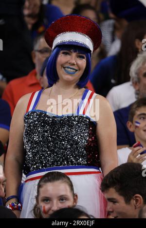 Marseille, France. 21 septembre 2023. Fans de France lors du match de coupe du monde de rugby entre la France et la Namibie au Stade de Marseille le 21 septembre 2023 à Marseille. Photo de Patrick aventurier/ABACAPRESS.COM crédit : Abaca Press/Alamy Live News Banque D'Images
