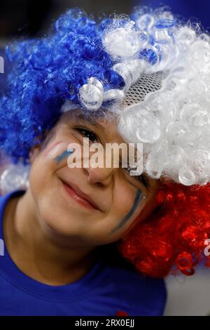 Marseille, France. 21 septembre 2023. Fans de France lors du match de coupe du monde de rugby entre la France et la Namibie au Stade de Marseille le 21 septembre 2023 à Marseille. Photo de Patrick aventurier/ABACAPRESS.COM crédit : Abaca Press/Alamy Live News Banque D'Images