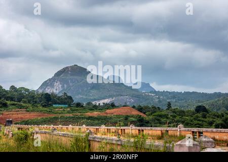 Karapuzha barrage une attraction touristique populaire du district Wayanad du Kerala, en Inde Banque D'Images
