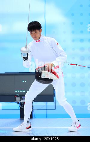 Taishu Sato (JPN), 22 SEPTEMBRE 2023 - Pentathlon moderne : demi-finale individuelle masculine Bonus d'escrime au centre sportif Fuyang Yinhu lors des Jeux asiatiques de 2022 à Hangzhou en Chine. (Photo Naoki Nishimura/AFLO SPORT) Banque D'Images