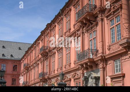 Konferenzzentrum, Kurürstliches Schloss, Peter-Altmeier-Allee, Mayence, Rheinland-Pfalz, Allemagne Banque D'Images