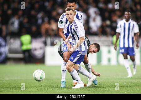 Helsinki, Finlande. 21 septembre 2023. Lucas Lingman d'Helsinki en action lors d'un match entre Helsinki et PAOK. Match de la phase de groupes Europa Conference League entre le HJK Helsinki et le PAOK FC. Le match a fini 2-3. (Image de crédit : © Giannis Papanikos/ZUMA Press Wire) USAGE ÉDITORIAL SEULEMENT! Non destiné à UN USAGE commercial ! Banque D'Images