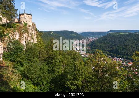 Le château du Lichtenstein, dans le Bade-Württemberg en été Banque D'Images