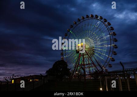 Suzuka, Japon. 22 septembre 2023. Ambiance du circuit - grande roue la nuit. 22.09.2023. Formula 1 World Championship, Rd 17, Grand Prix du Japon, Suzuka, Japon, journée d'entraînement. Le crédit photo doit se lire : XPB/Press Association Images. Crédit : XPB Images Ltd/Alamy Live News Banque D'Images