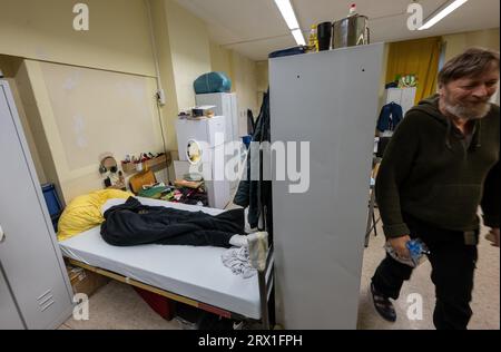 Olching, Allemagne. 22 septembre 2023. Vue sur un refuge d'asile à Olching, au nord-ouest de Munich. Crédit : Peter Kneffel/dpa/Alamy Live News Banque D'Images
