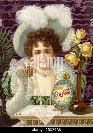 Drink Coca-Cola 5¢t', une affiche publicitaire des années 1890 montrant une femme en vêtements de fantaisie (partiellement influencée par les styles des 16e et 17e siècles) buvant du Coca-Cola. La carte sur la table dit "Home Office, The Coca-Cola Co.. Atlanta, Banque D'Images